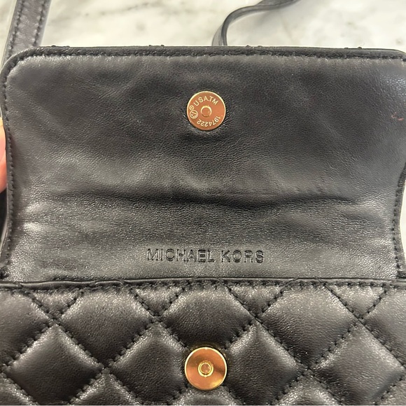Michael Kors Sloan Black Quilted Leather Belt Bag - Picture 12 of 16